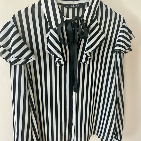 Zara Tops - Zara Black and White Striped Ruffle Shirt